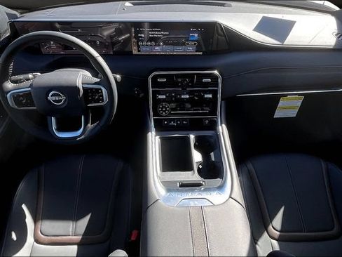 New 2026 Nissan Armada SL w/ Captain's Chari Seat Package AWD/4WD image 5