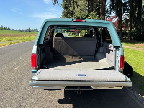 Used 1996 Ford Bronco XLT AWD/4WD image 38