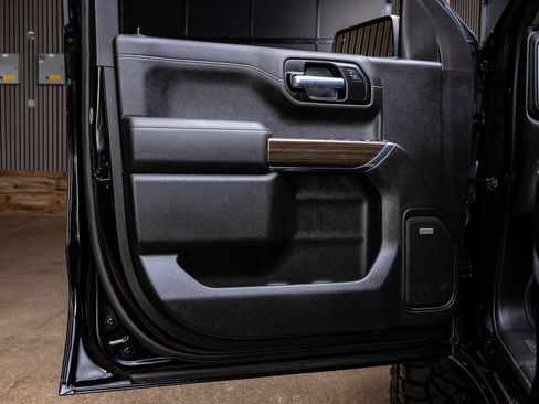 Used 2021 Chevrolet Silverado 1500 LT Trail Boss w/ Convenience Package II image 35