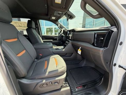 New 2026 GMC Sierra 2500 AT4 w/ AT4 Premium Plus Package AWD/4WD image 25