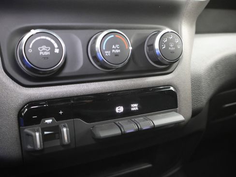 Used 2021 RAM 3500 Tradesman image 43