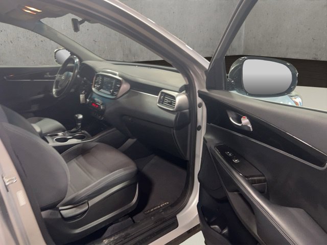 Used 2019 Kia Sorento S AWD/4WD image 17