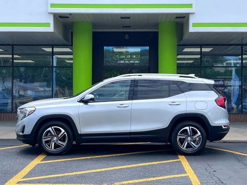 Used 2019 GMC Terrain SLT image 4