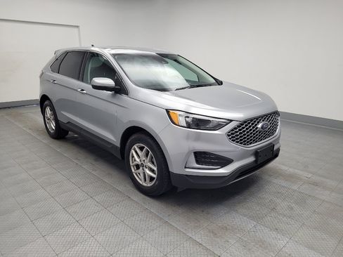 Used 2023 Ford Edge SEL image 13