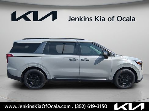 New 2026 Kia Carnival SX Prestige FWD image 2