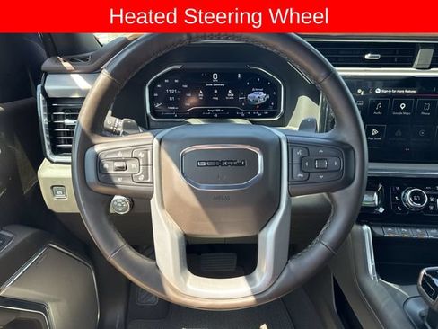Used 2025 GMC Sierra 1500 Denali w/ Denali Reserve Package AWD/4WD image 11