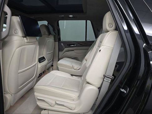 Used 2022 Cadillac Escalade Sport Platinum AWD/4WD image 7