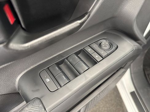 New 2025 Toyota Tacoma SR5 image 36