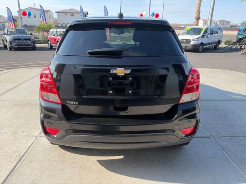 Used 2019 Chevrolet Trax LS w/ Tint and Cruise Package FWD image 4