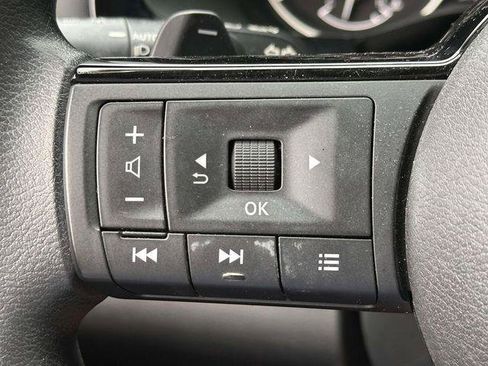 Used 2022 Nissan Pathfinder S AWD/4WD image 22