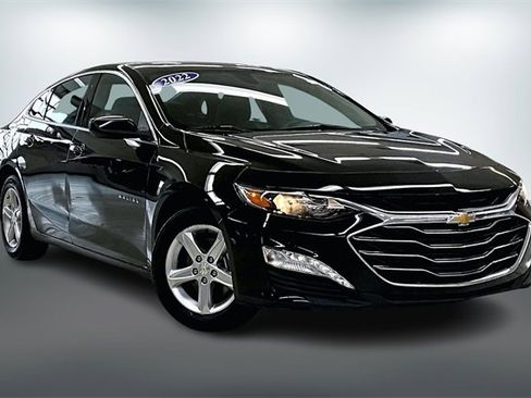 Used 2022 Chevrolet Malibu LT image 1
