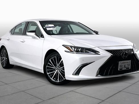 Used 2025 Lexus ES 350 w/ Premium Package image 2