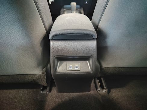 Used 2025 Toyota Corolla LE image 25