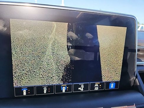 Used 2022 Chevrolet Tahoe RST w/ Luxury Package AWD/4WD image 26