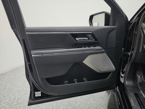 Used 2025 GMC Sierra EV Denali image 14