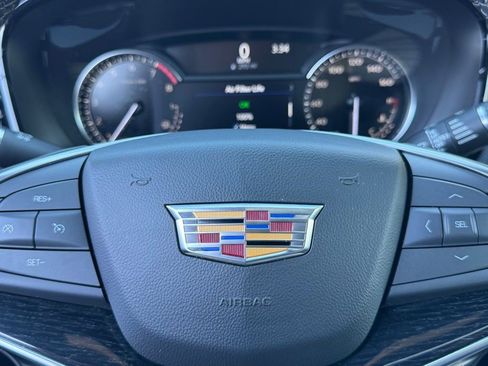 Certified 2025 Cadillac XT5 Premium Luxury image 27