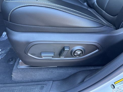 New 2025 Jeep Grand Cherokee L Limited image 28