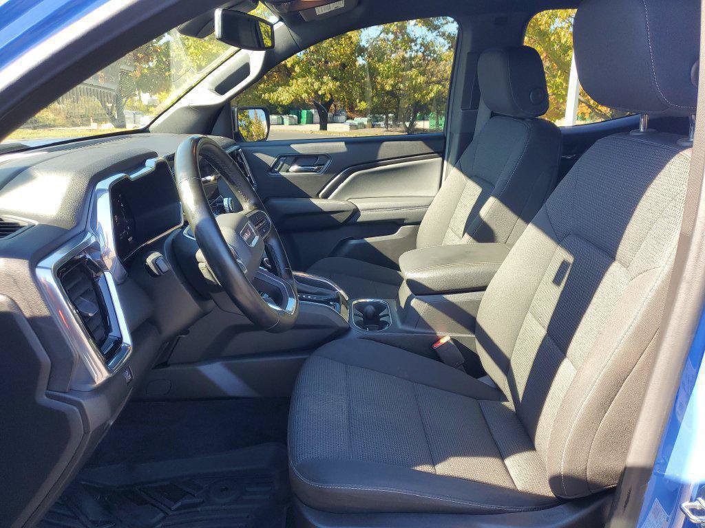 Used 2025 GMC Canyon Elevation w/ Convenience Package AWD/4WD image 5