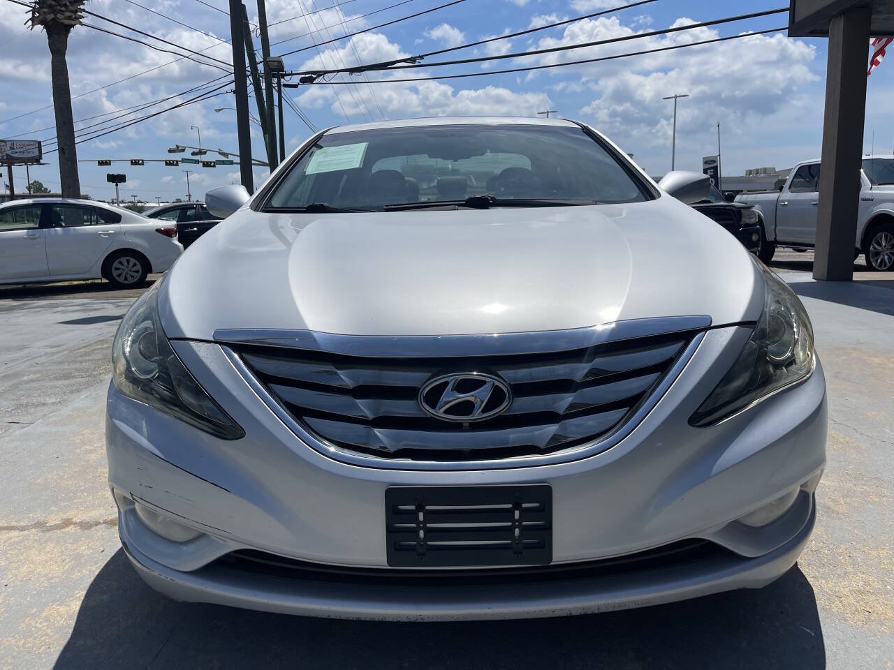 Used 2012 Hyundai Sonata SE w/ Navigation & Sunroof Pkg FWD image 1