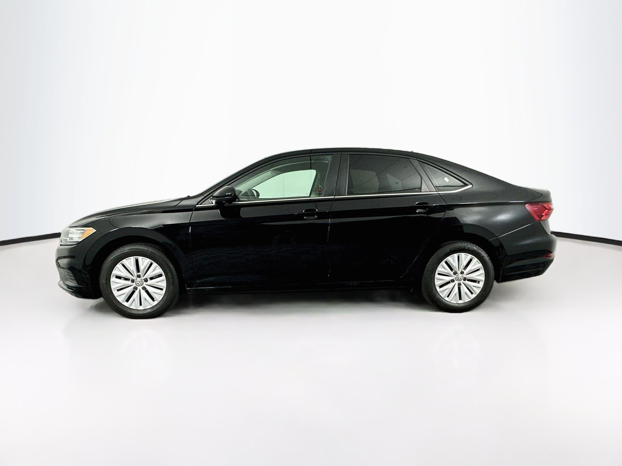 Used 2020 Volkswagen Jetta S w/ Driver Assistance Package FWD image 4