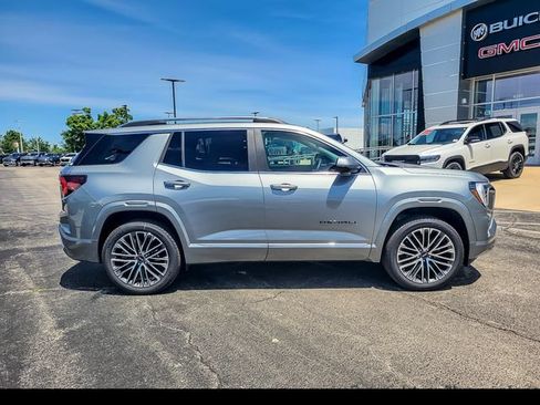 New 2026 GMC Terrain Denali w/ LPO, Black Badging Package AWD/4WD image 9