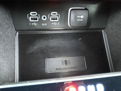Used 2022 Jeep Grand Cherokee Altitude AWD/4WD image 17