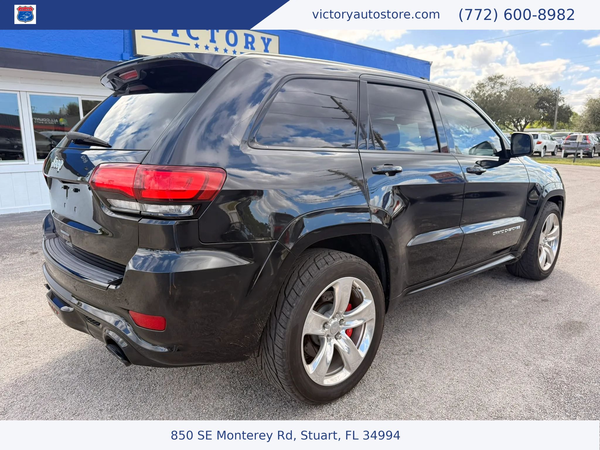 Used 2016 Jeep Grand Cherokee SRT AWD/4WD image 14