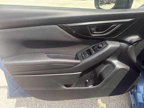 Used 2021 Subaru Crosstrek 2.0i AWD/4WD image 15