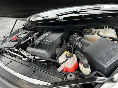 Used 2022 Chevrolet Suburban RST w/ Luxury Package image 68