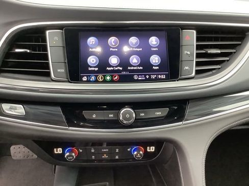 Used 2022 Buick Enclave Essence w/ Sport Touring Edition image 34