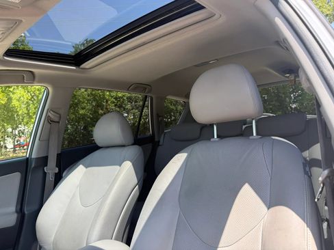Used 2008 Toyota RAV4 Limited w/ Tow Prep Pkg FWD image 11