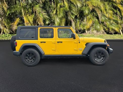Used 2020 Jeep Wrangler Unlimited Sport S AWD/4WD image 3