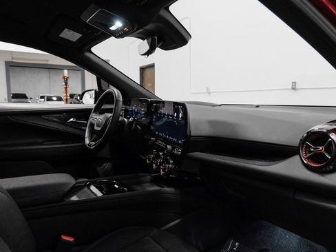 Used 2024 Chevrolet Blazer EV RS image 19