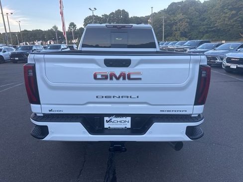 New 2025 GMC Sierra 2500 Denali w/ Denali Reserve Package image 5