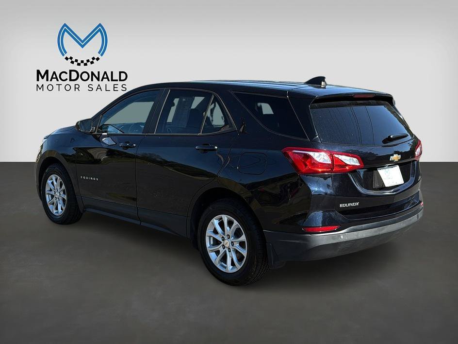 Used 2020 Chevrolet Equinox LS w/ LS Convenience Package FWD image 5