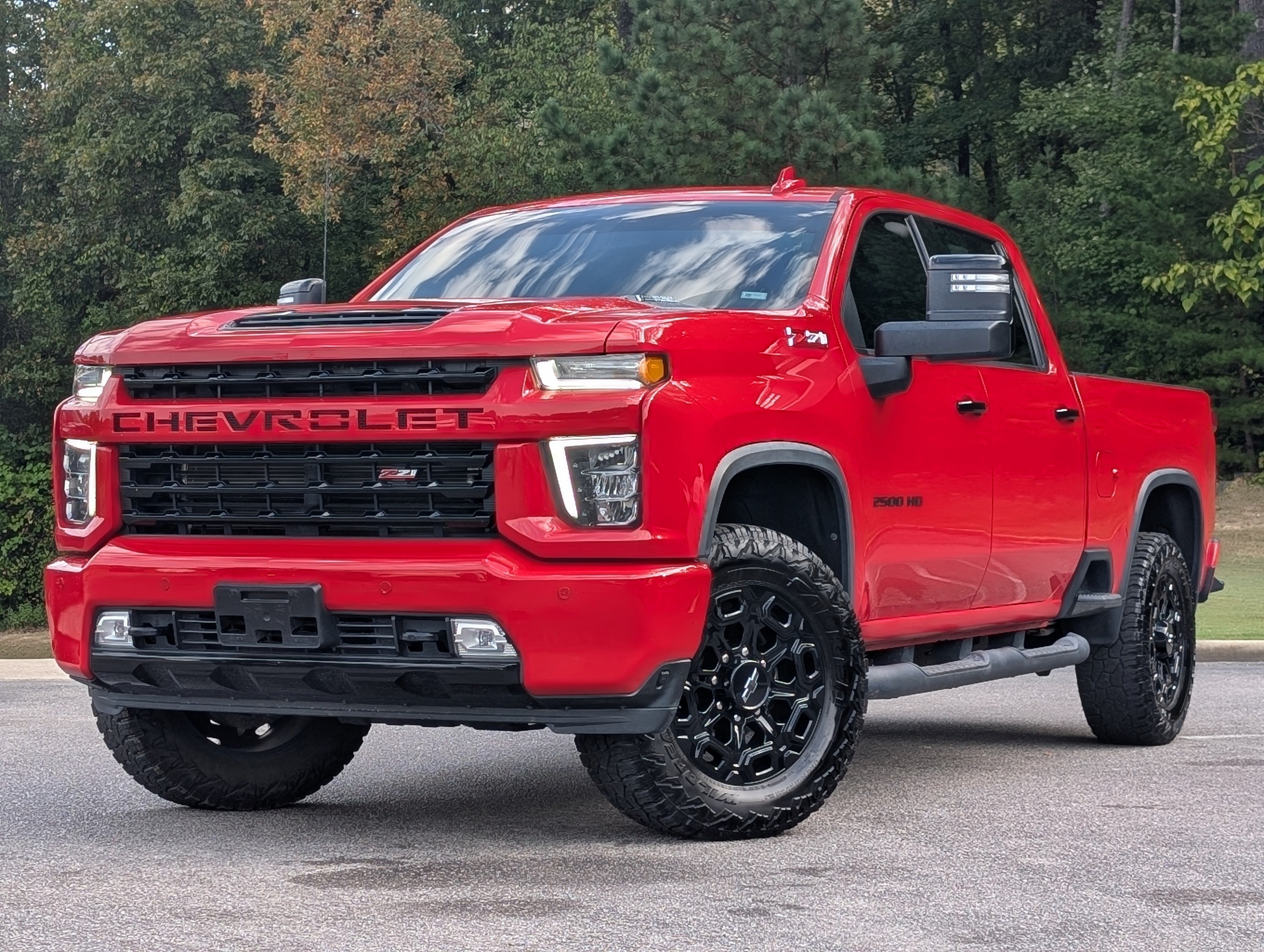 Used 2022 Chevrolet Silverado 2500 LTZ w/ LTZ Plus Package AWD/4WD image 4