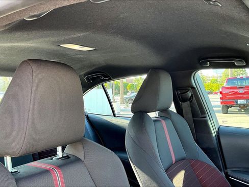 Used 2025 Toyota Corolla SE image 13