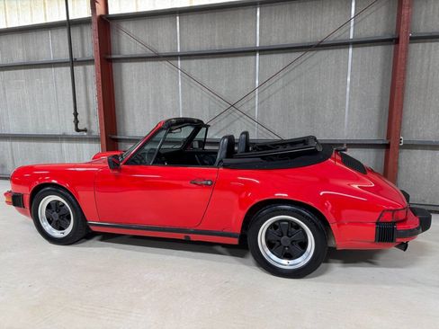 Used 1987 Porsche 911 Carrera RWD image 7