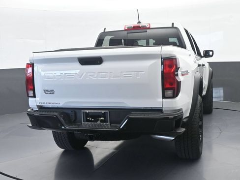 Used 2025 Chevrolet Colorado Trail Boss AWD/4WD image 5