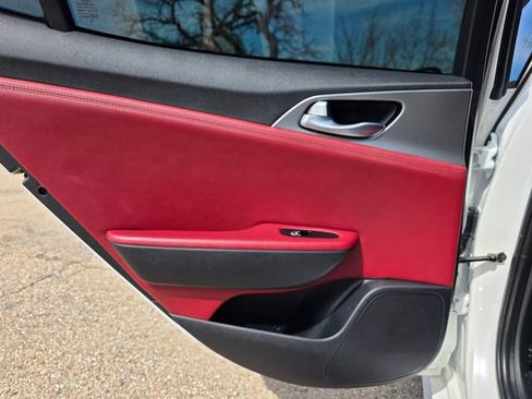 Used 2019 Kia Stinger GT image 30