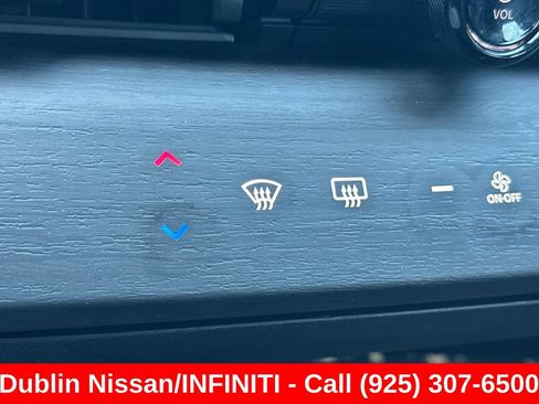 Used 2023 Nissan Ariya FWD image 30