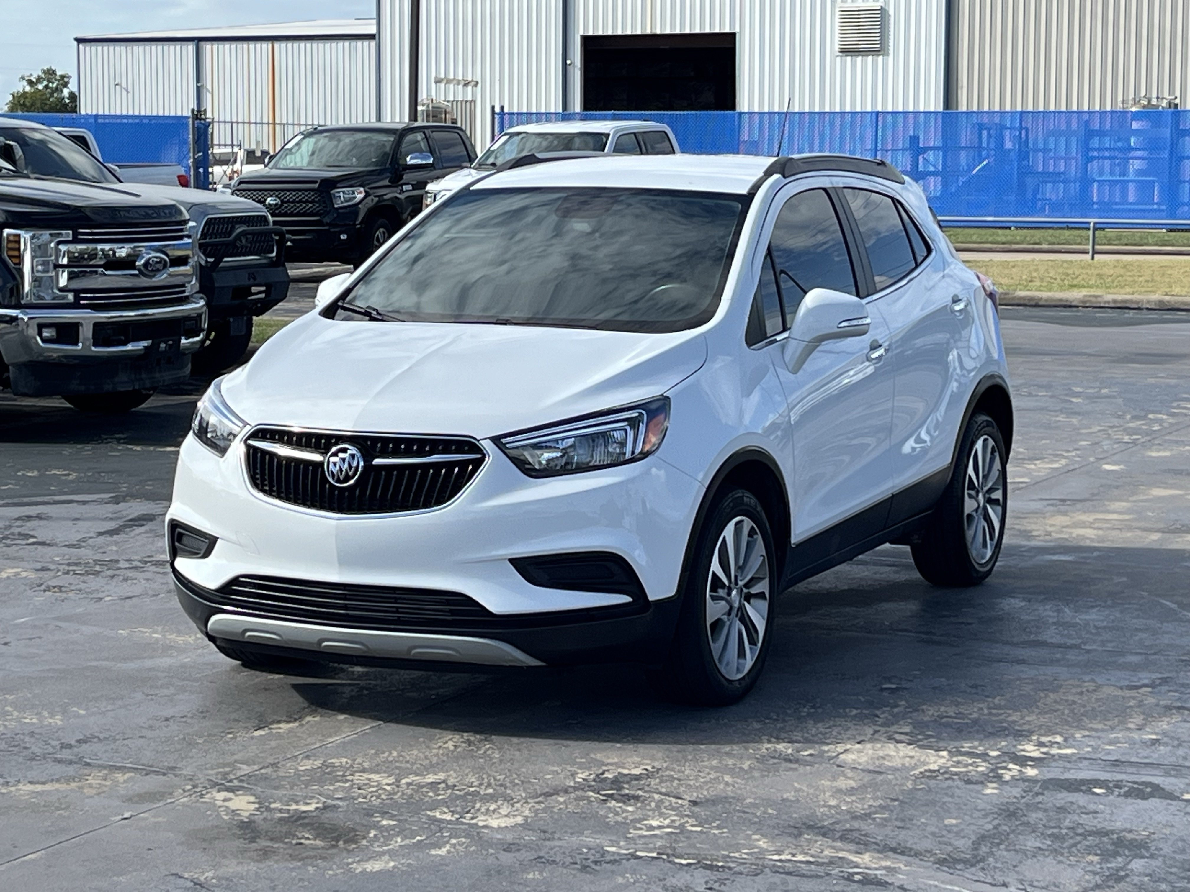 Used 2018 Buick Encore Preferred FWD image 3