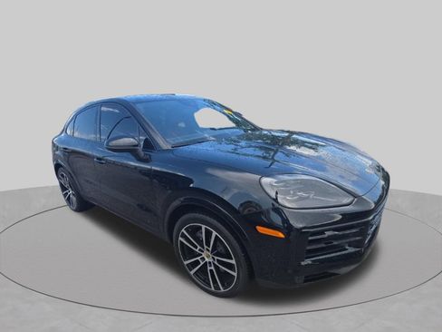 Used 2024 Porsche Cayenne Coupe AWD/4WD image 12