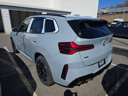 New 2026 BMW X3 xDrive30 w/ Premium Package image 3