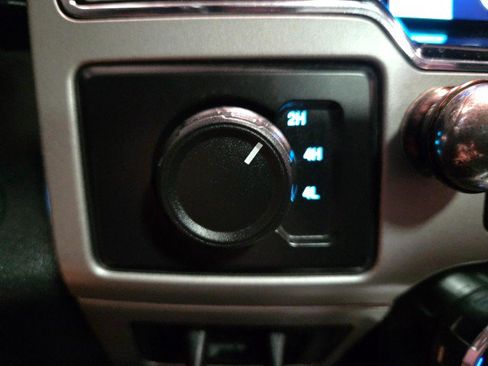 Used 2022 Ford F350 Lariat w/ Lariat Ultimate Package image 54