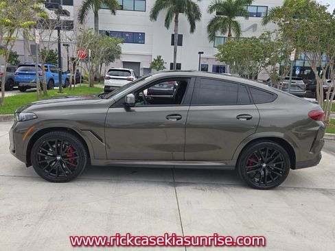 Used 2024 BMW X6 xDrive40i w/ Executive Package AWD/4WD image 3