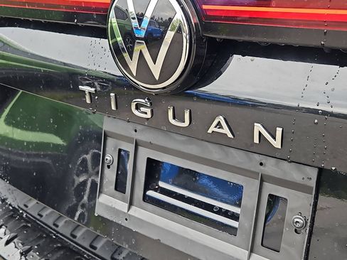 New 2025 Volkswagen Tiguan S AWD/4WD image 5