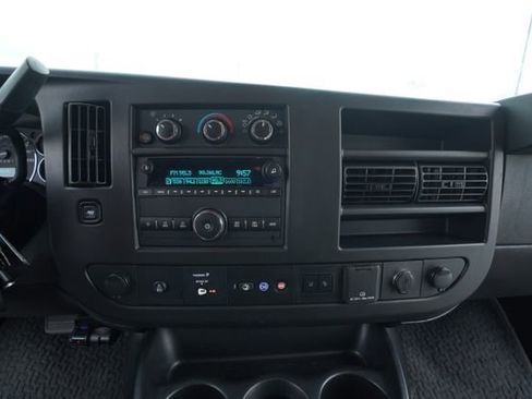 Used 2021 GMC Savana 3500 w/ Driver Convenience Package image 23