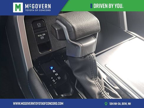Used 2024 Toyota Tundra Platinum AWD/4WD image 36