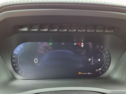New 2026 Volvo XC90 B5 Core AWD/4WD image 17